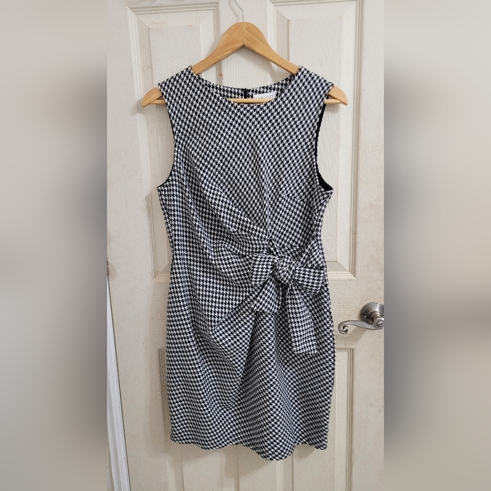 APRICOT Monochrome Houndstooth Mini Dress